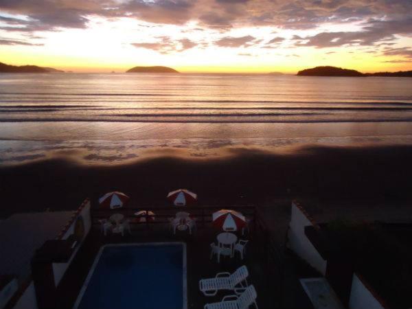 Pousada Mar Virado อูบาตูบา ภายนอก รูปภาพ